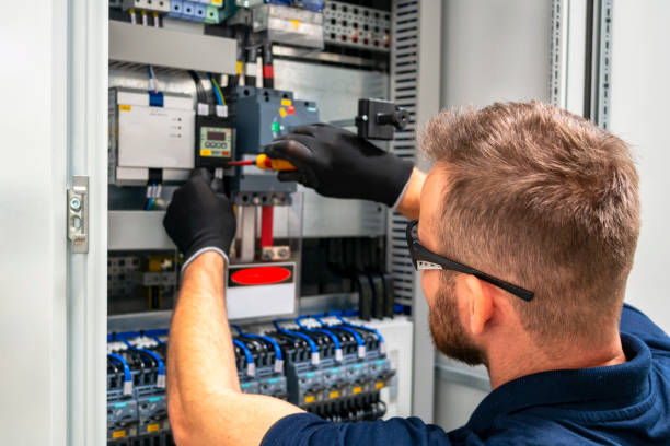 Best Affordable Electrician  in Farwell, TX