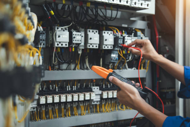 Best Affordable Emergency Electrician  in Farwell, TX